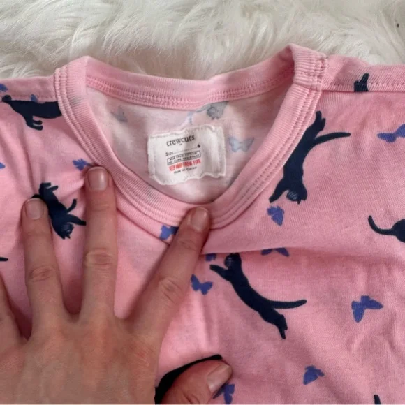 Crewcuts J. Crew Kids Pink 2-Piece Pajama Set with Blue Cat and Butterfly Print - Picture 4 of 8